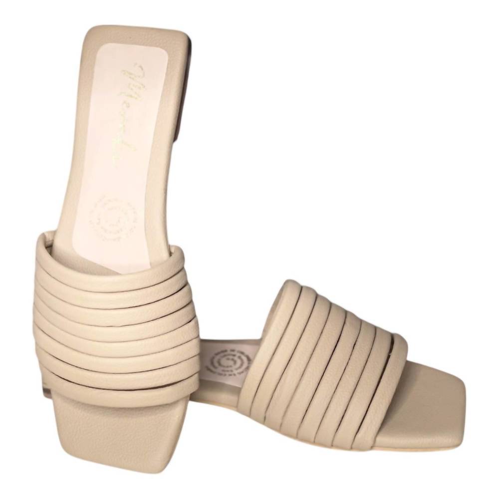 NEW MAKERS women's camellia sandals in nude